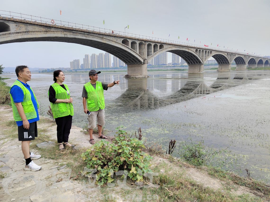 我会第二环保小分队巡查调研南河及汉江